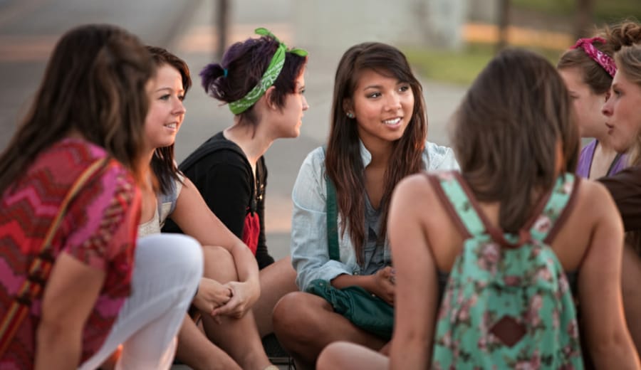 10 Things Teen Girls Frequently talk about when they’re Together!