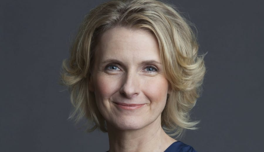 Eat Pray Love Author ‘Elizabeth Gilbert’ Reveals That She Is In Love ...