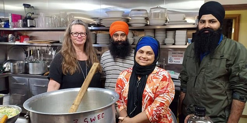 The New Age Mother Teresa Who Cooks 1000 Meals A Day To Feed Australian Bushfire Victims